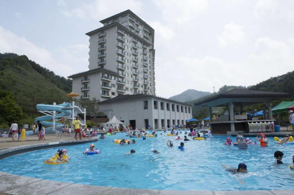 乐土江村度假村 春川